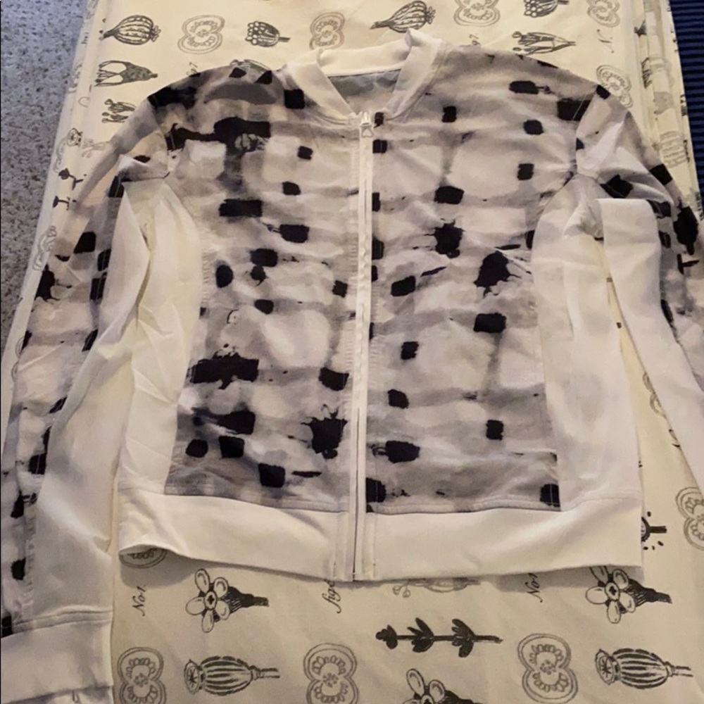 Lightweight lulu jacket